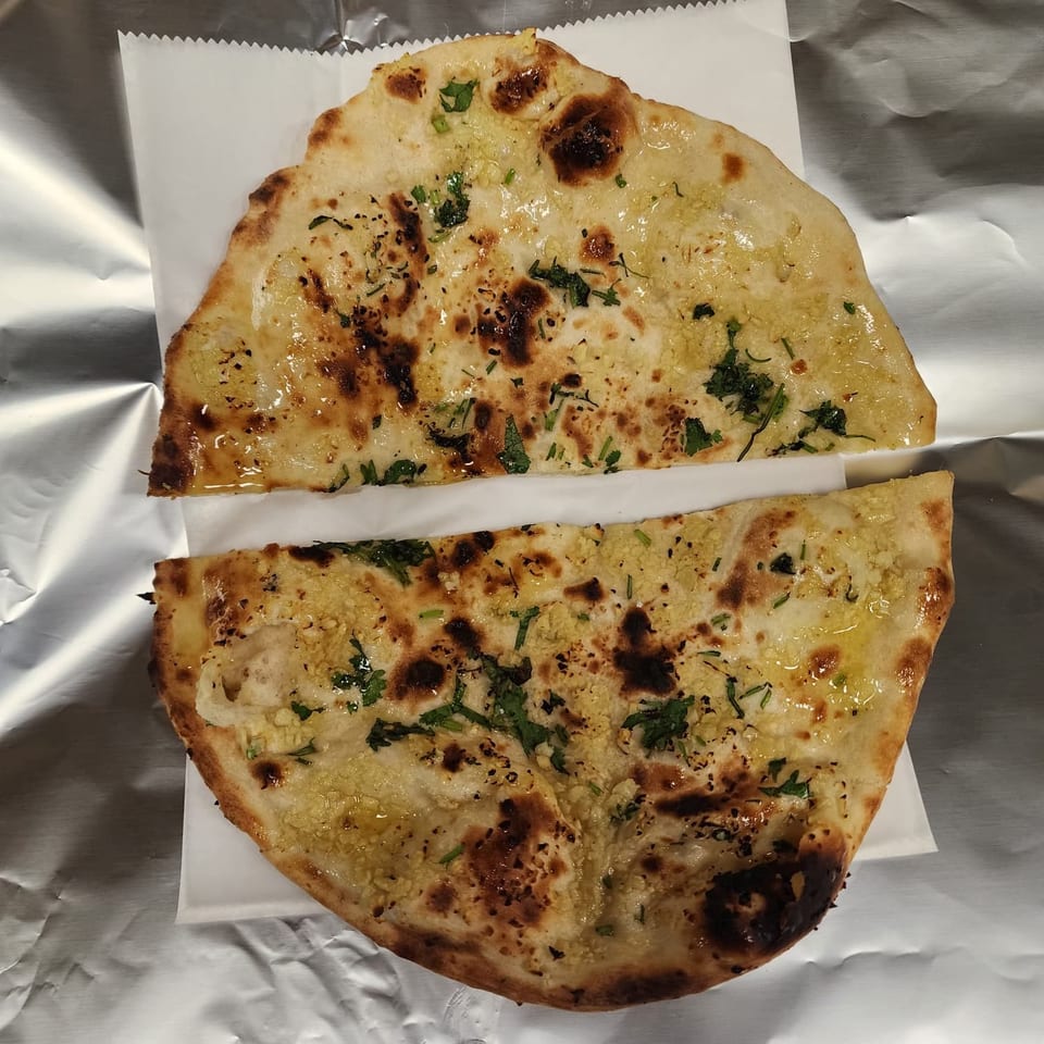 Delicious Garlic Naan: A Flavorful Indian Delight